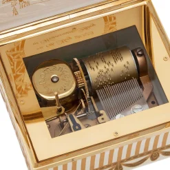 Coronation Gold Prestige Musical Box