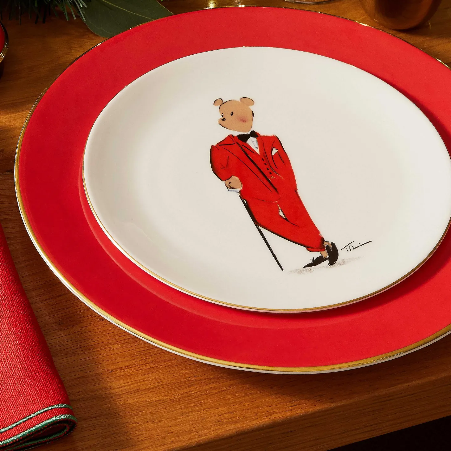 Hal The Bear Coupe Plate, White | Halcyon Days