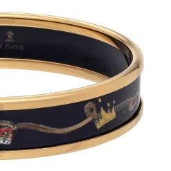 Pageantry At Westminster Abbey Enamel Bangle | Halcyon Days