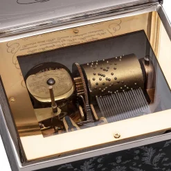 Platinum Jubilee Royal Residences Musical Box